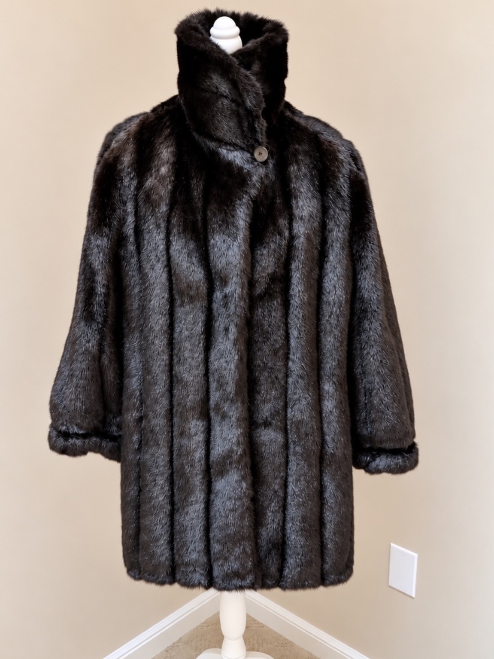 Vintage Dennis Basso Black Faux Mink Fur Coat 1X Plush Glossy Luxury - Picture 3 of 10